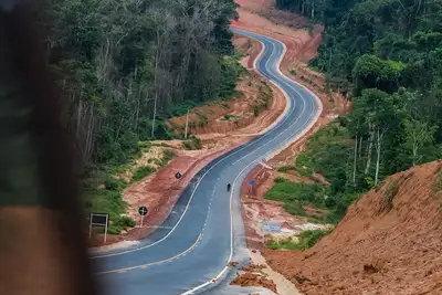 notícia: Governo do Pará entrega 150 Km de pavimentação asfáltica da rodovia Transuruará