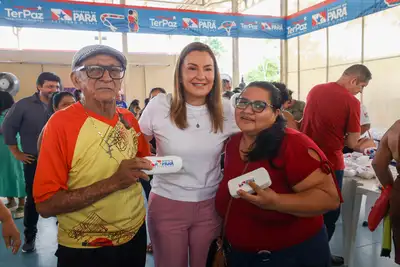 notícia: Governo do Estado entrega mais de 1.500 óculos na Usina da Paz Guamá, em Belém