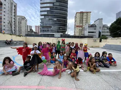 notícia: Baile de Carnaval agita estudantes da Creche Orlando Bitar, em Belém