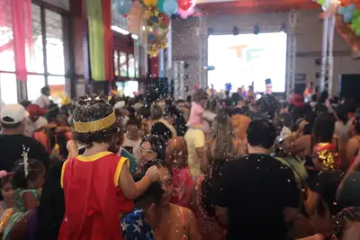 notícia: Natea de Tucuruí alerta para impactos do ambiente de Carnaval em crianças no espectro autista