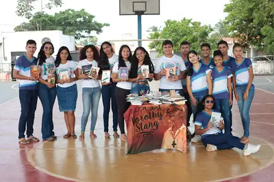 notícia: Escola estadual de tempo integral incentiva protagonismo estudantil e revela jovens talentos da literatura em Marabá