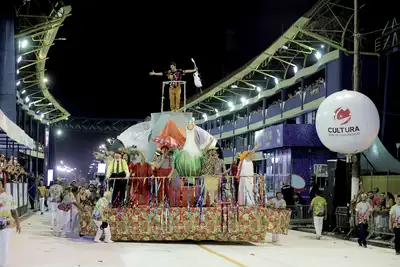 notícia: TV Cultura transmite o desfile das escolas de samba do grupo especial de Belém