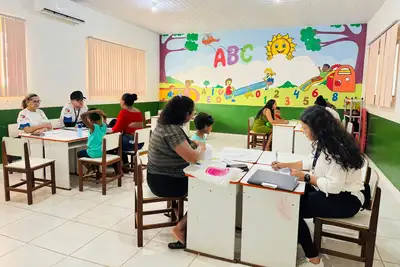 notícia: Hospital de Clínicas garante atenção à saúde mental para alunos da educação especial e comunidades tradicionais do Acará