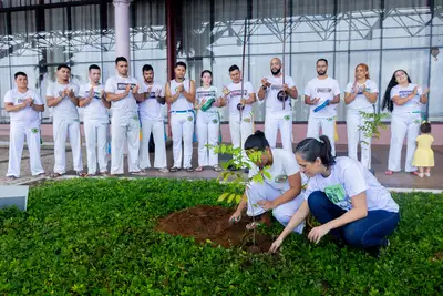 notícia: Estação das Docas celebrou o Dia Internacional das Florestas com plantio de mudas