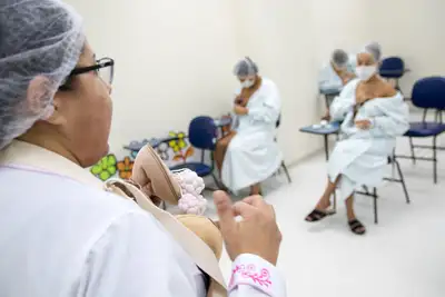 notícia: Atuação integrada de órgãos estaduais incentiva a doação de leite materno