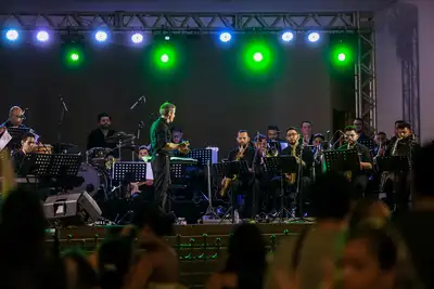 notícia: Amazônia Jazz Band encerra Quermesse Mariana na Praça Santuário em Nazaré