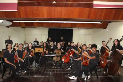 notícia: Espetáculo clássico 'A Bela e a Fera' é apresentado na Igreja de Santo Alexandre