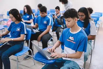 notícia: Programa ‘Conecta Educação’ melhora qualidade do ensino em escolas estaduais da capital e interior do Pará