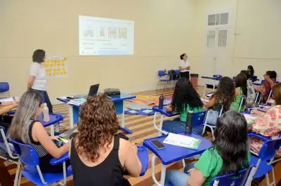 notícia: Seduc abre inscrições em cursos gratuitos de extensão para professores da rede estadual