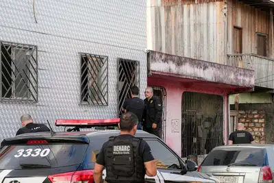 notícia: Polícia Civil deflagra operação Área Segura no bairro da Terra Firme, em Belém