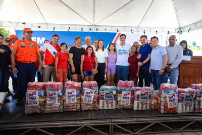 notícia: Governo do Pará entrega ajuda humanitária para famílias atingidas pelas chuvas em Óbidos