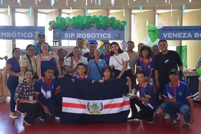 notícia: Escola  de Ensino Técnico Tancredo Neves vence I Desafio Amazônico de Robótica