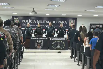 notícia: Curso inédito do BAC forma policiais para atuar com cães farejadores de explosivos