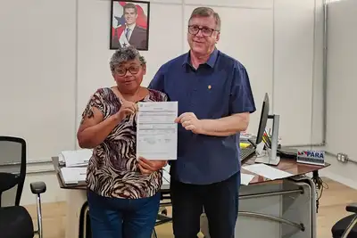 notícia: Governo do Estado entrega benefício eventual para famílias em Belém