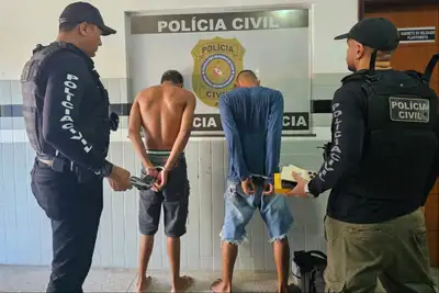 notícia: Polícia Civil prende dupla em flagrante por roubo majorado e organização criminosa