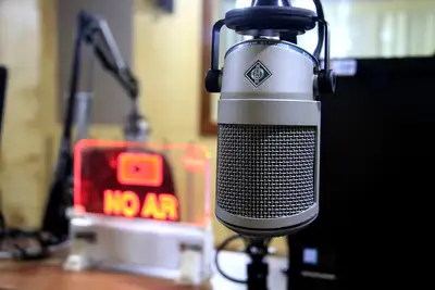 notícia: Rádio Cultura 93,7 FM celebra 40 anos com programação no Portal da Amazônia, em Belém