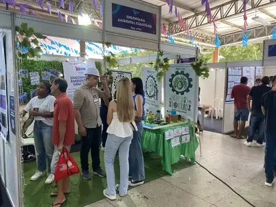 notícia: Universidade do Estado do Pará apresenta cursos de graduação a estudantes, em Belém