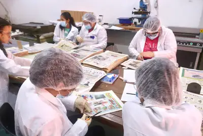 notícia: Fundação Cultural do Pará (FCP) promove oficina de conservação e restauro de jornais