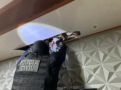 notícia: PC prende seis pessoas durante operação de combate ao tráfico de drogas, comércio ilegal de armas de fogo e organizações criminosas
