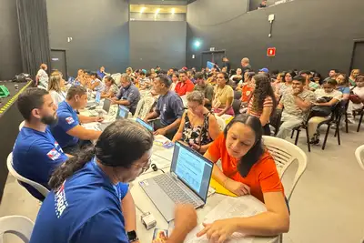 notícia: Governo do Pará promove ‘Feirão de Emprego’ com mais de 900 atendimentos na RMB