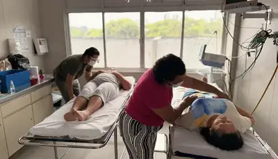 notícia: Mães de pacientes recebem momento de autocuidado no Hospital de Clínicas 