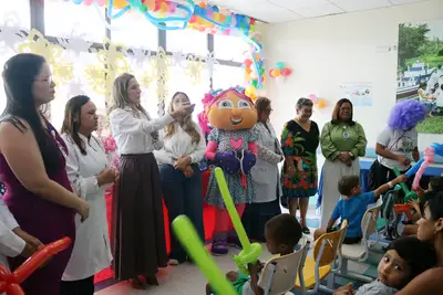 notícia: Fundação Santa Casa e Seduc comemoram Dia das Crianças em classe hospitalar