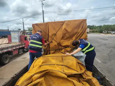 notícia: Sefa apreende quadros de distribuição de energia e R$ 243,5 mil em bebidas alcoólicas