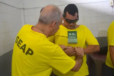 notícia: Seap promove curso de Primeiros Socorros para PPLs da UCR I de Santa Izabel