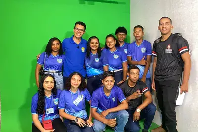 notícia: Centro de Mídias da Seduc recebe estudantes da Escola Estadual Rural da Comunidade Bela Vista do Jejú