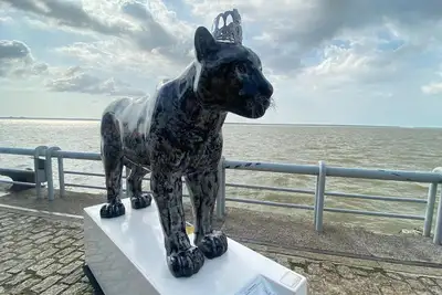 notícia: Estação das Docas recebe cinco obras da "Jaguar Parade Belém 2025"