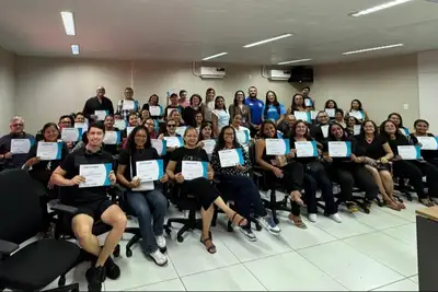 notícia: Jovens concluem curso de inglês da Fundação ParáPaz e se preparam para a COP30