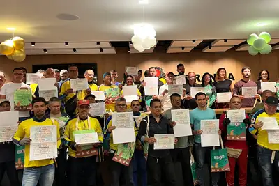 notícia: Detran entrega cerca de três mil certificados a profissionais do transporte urbano capacitados para a COP30