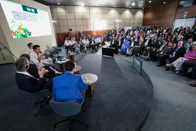 notícia: Helder Barbalho defende justiça climática com foco nas cidades e destaca papel da Amazônia na COP30