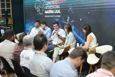 notícia: Na COP 30, Helder Barbalho celebra adesão do setor privado ao JREDD e reforça protagonismo da Amazônia Legal