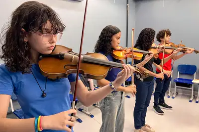 notícia: Alunos de Usinas da Paz levarão arte coletiva ao cenário da COP30