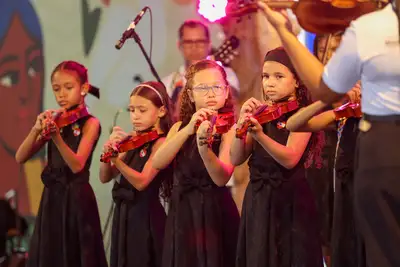 notícia: Usinas da Paz e Seduc levam a arte de crianças e adolescentes à COP30