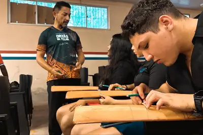 notícia: Oficina de máscaras de orixás valoriza ancestralidade afro-amazônica em escola de Cametá