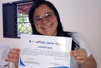 notícia: Cosanpa faz oficina natalina em Alter do Chão e contribui para geração de renda de famílias