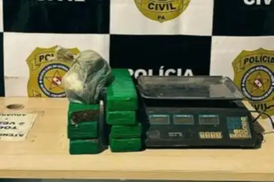 notícia: Trio é preso com 20 tabletes de maconha pela Polícia Civil em Castanhal