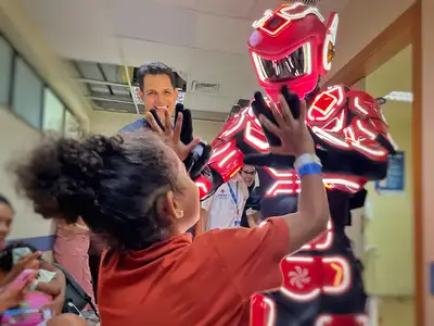 notícia: Crianças internadas no Hospital Abelardo Santos têm programação especial de Natal