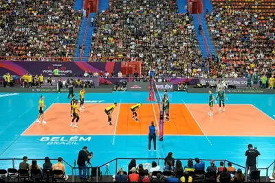 notícia: Terceiro dia do Mundial em Belém tem casa cheia, eliminações brasileiras e semifinais definidas