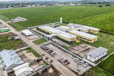 notícia: Governo do Estado entrega tomógrafo em Castelo de Sonhos e destaca fim das viagens de mil quilômetros por exames