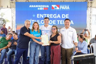 notícia: Governo do Pará entrega 2,5 mil títulos de terra em Ananindeua