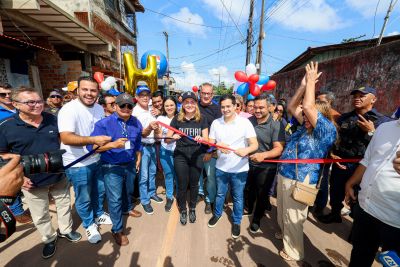 notícia: Governo do Pará entrega asfalto da COP 30 no distrito de Outeiro