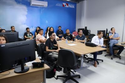 notícia: Estudantes de Meteorologia conhecem na Semas a premiada Sala de Situação