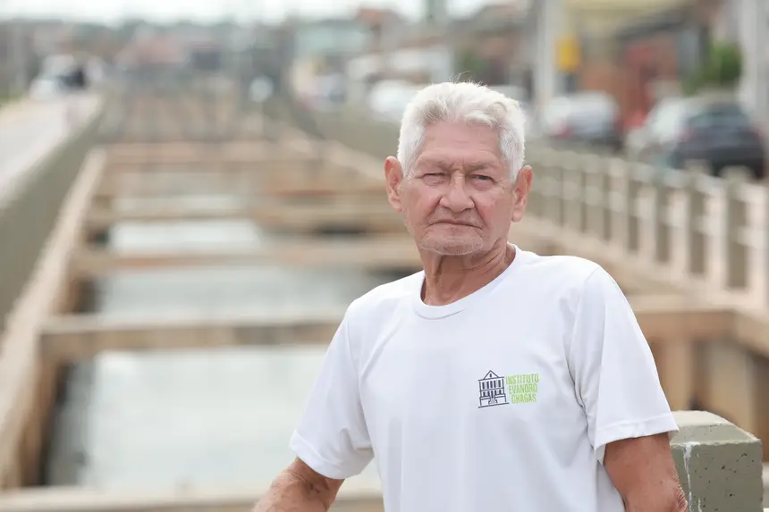 Arnaldo Santos, laboratorista <div class='credito_fotos'>Foto: Marcelo Lelis / Ag. Pará &nbsp;&nbsp;|&nbsp;&nbsp; <a href='/midias/2026/originais/20260107105520-GF00026012-F00482323.jpg' download><i class='fa-solid fa-download'></i> Download</a></div>
