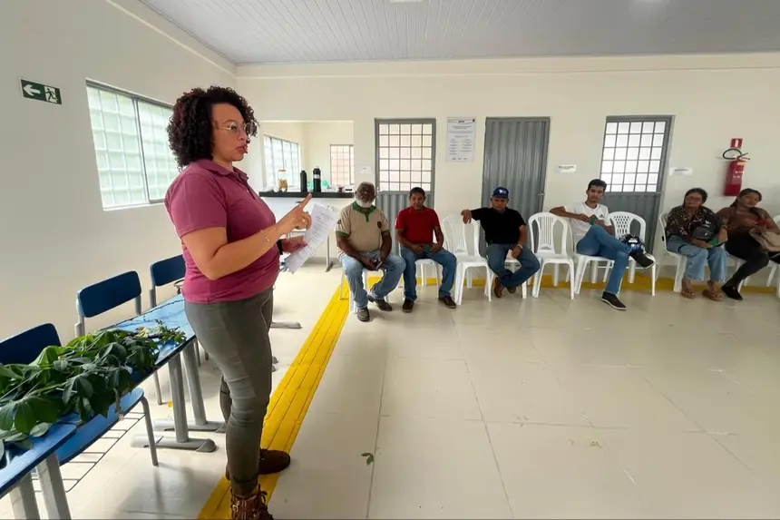 Agronômas da Adepará orientam produtores