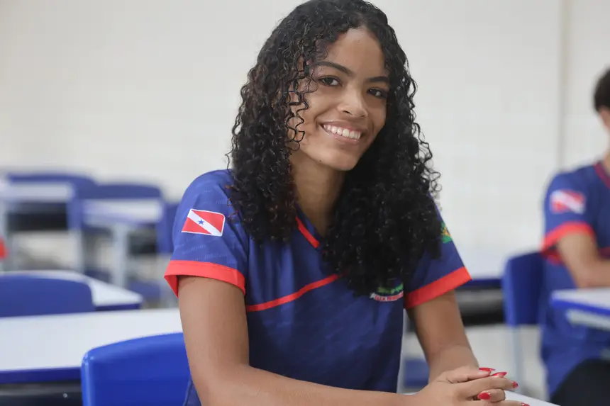 Anara sophia Dantas Almeida - 16 anos