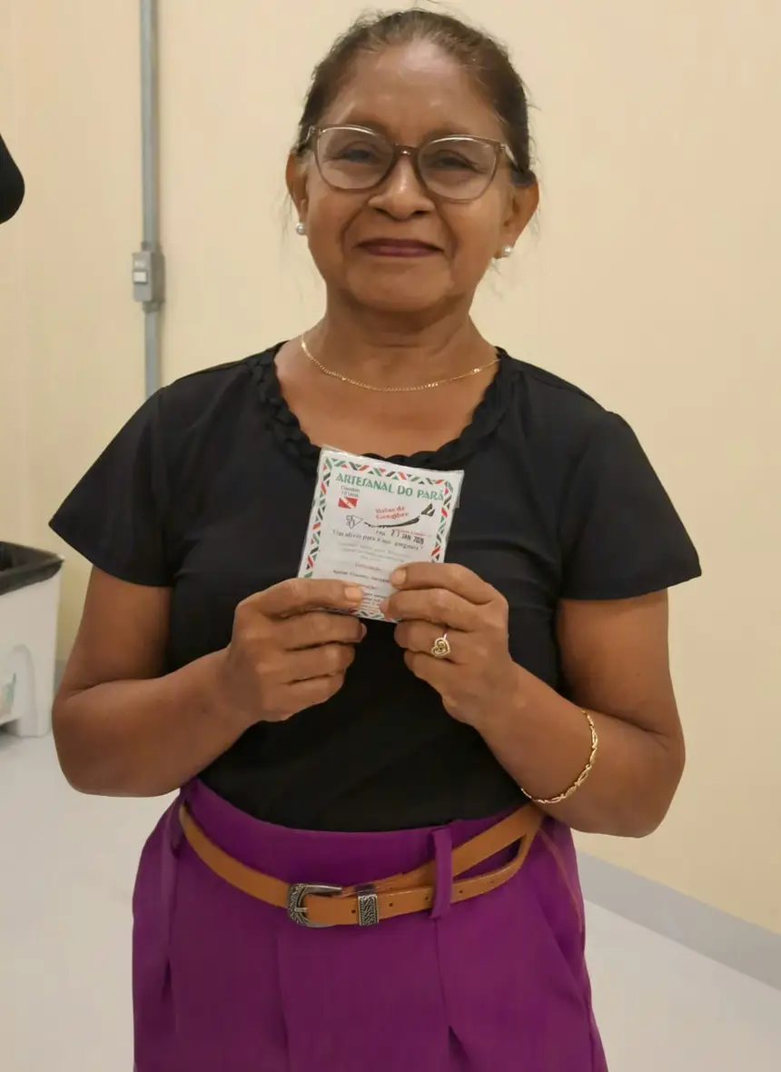 Maria Mary Gonçalves, 65, busca agregar valor às balas de gengibre com novos conhecimentos.