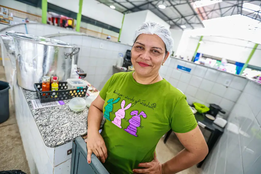 Hérica Rodrigues Rodrigues, Feirante <div class='credito_fotos'>Foto: Marcelo Lelis / Ag. Pará &nbsp;&nbsp;|&nbsp;&nbsp; <a href='/midias/2026/originais/20260122104442-GF00026113-F00486214.jpg' download><i class='fa-solid fa-download'></i> Download</a></div>